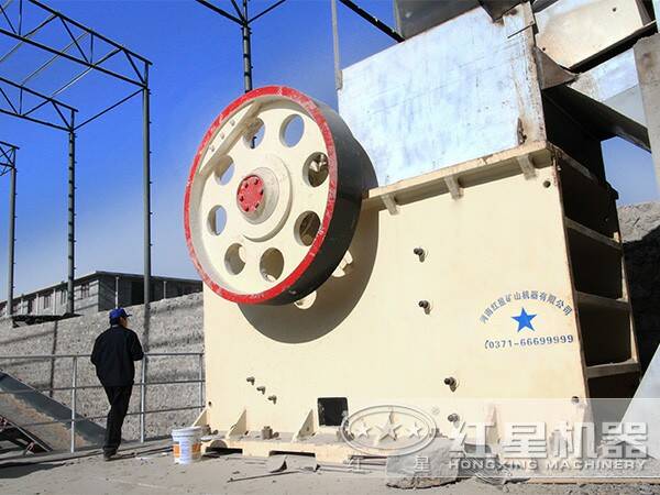 100tphŷ��ʯͷ��������������ֳ�