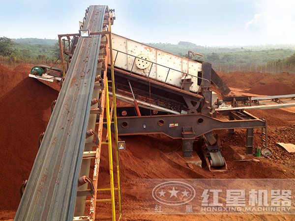 移动筛石机工作现场 移动筛石机工作现场