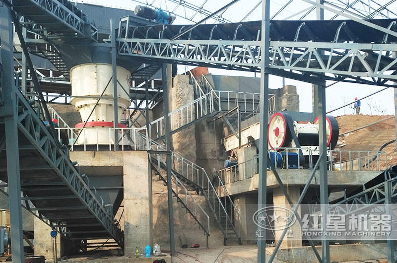 河卵石日产1000吨破碎现场 河卵石日产1000吨破碎现场