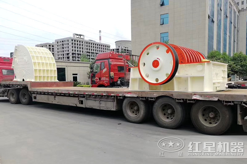 锤式破碎机发往山东客户现场 锤式破碎机发往山东客户现场