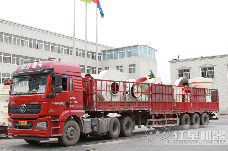 小型超细粉磨机设备发货图 小型超细粉磨机设备发货图