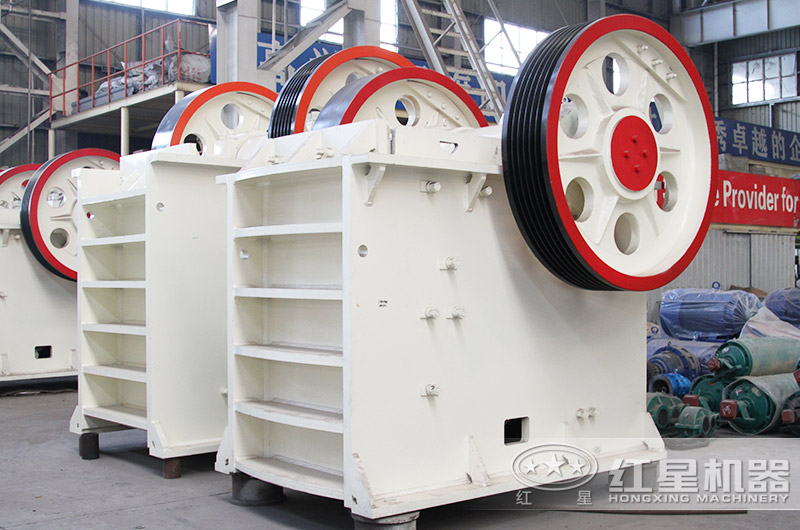 PE-750x1060颚式破碎机图片 PE-750x1060颚式破碎机图片