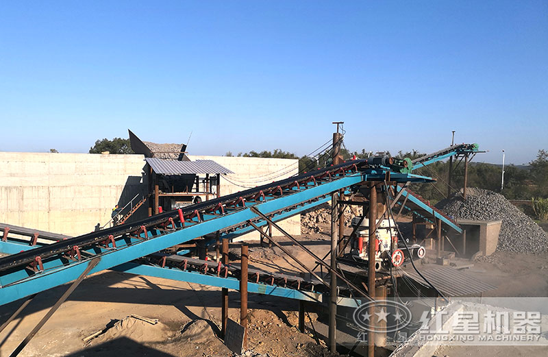 矿石开采与加工现场 矿石开采与加工现场