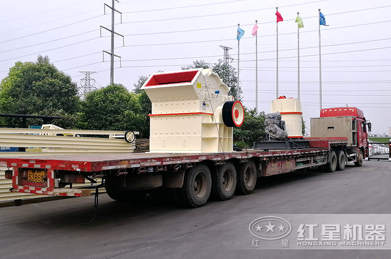 1414箱式破碎机设备发货现场 1414箱式破碎机设备发货现场