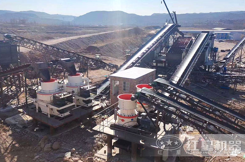 大型圆锥破碎机生产现场图片 大型圆锥破碎机生产现场图片