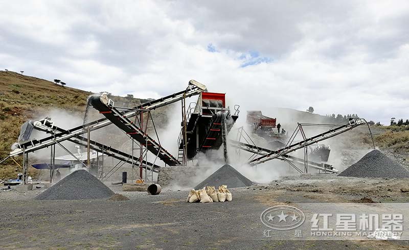 移动颚破单机作业现场 移动颚破单机作业现场