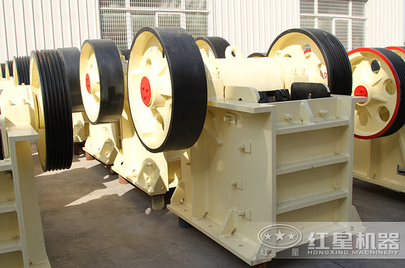 RAYBET雷竞技入口颚式破碎机实拍图 RAYBET雷竞技入口颚式破碎机实拍图