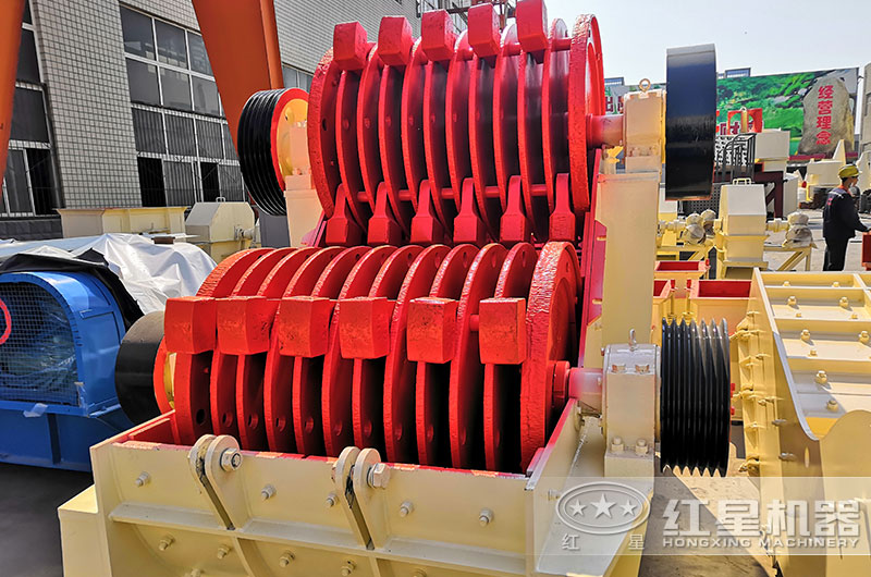 双转子锤式破碎机内部结构 双转子锤式破碎机内部结构