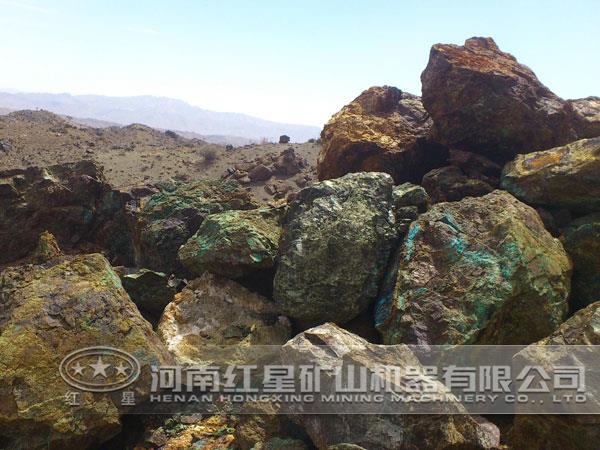 含金铜矿石 含金铜矿石