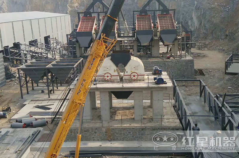 锤破作业现场 锤破作业现场